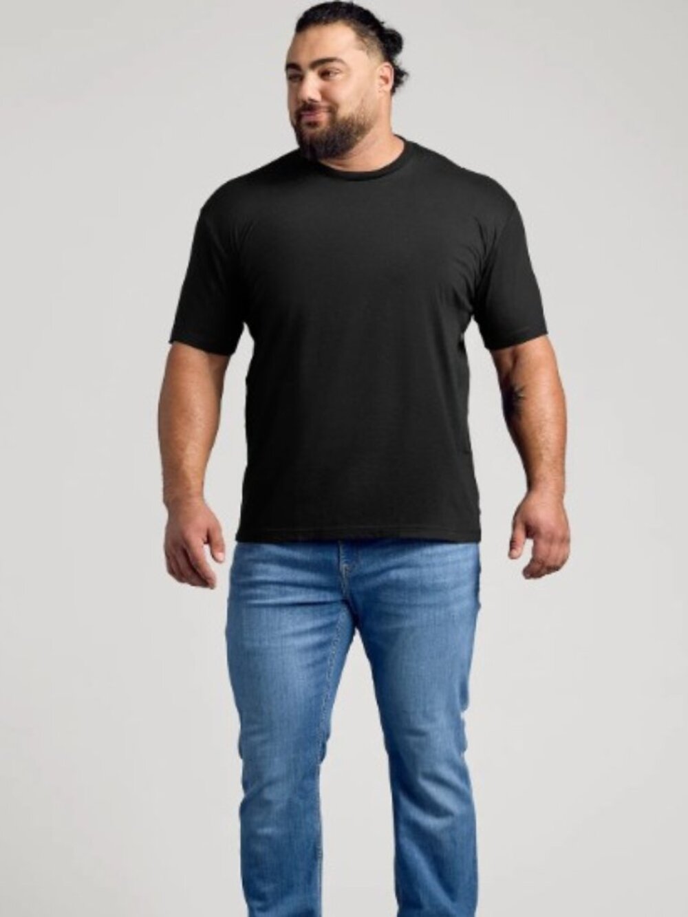 New in Bag - TRUE CLASSIC - Classic Crew Neck Mens - 2XL in black